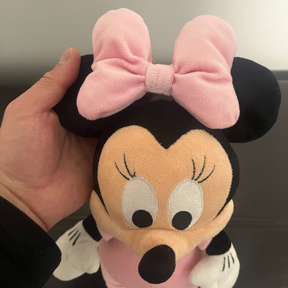 Disney pink Minnie Mouse plush 12" - Picture 4 of 6